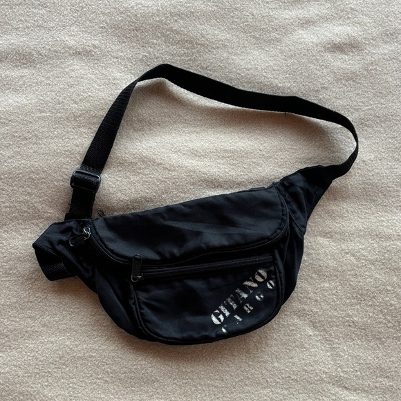 Gitano Handbags - Vintage 80’s Gitano Fanny Pack